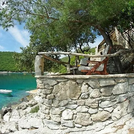 Casa de Férias Secluded Fisherman's Cove Vela Studena, Brac - 20904 Selca (Brac)